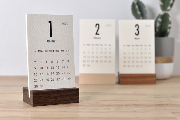 木製ミニ卓上カレンダー